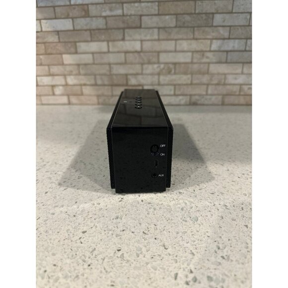 AmazonBasics Portable Bluetooth Speaker System - Black - Picture 4 of 4